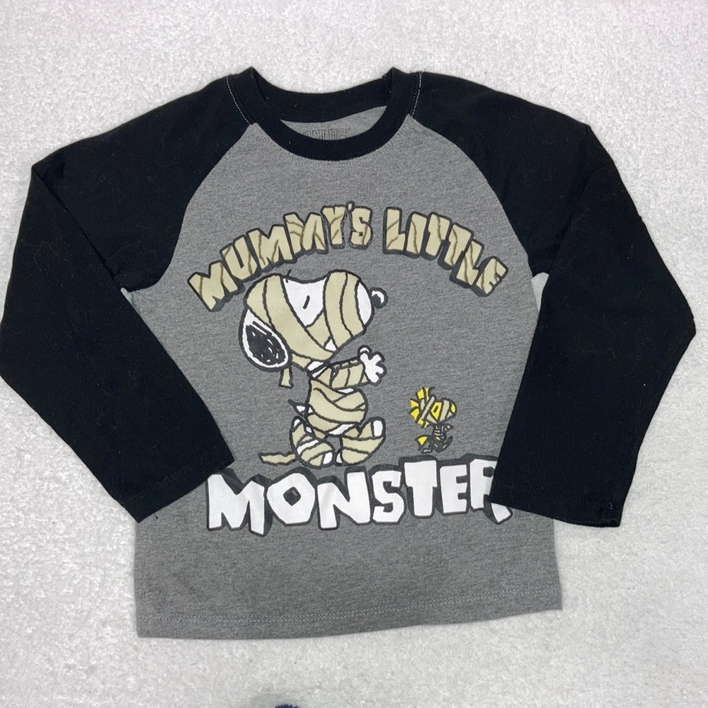 Peanuts snoopy Halloween “mummy’s little monster” Woodstock long sleeve 5t